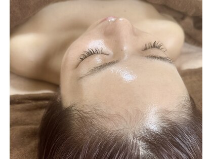 小顔 ツヤ肌の写真