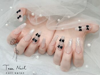 テセネイル(Tese Nail)の写真/【シンプルでも目を引く大人上品なデザインが豊富！】シンプルだけどワンポイントなデザインが可能♪