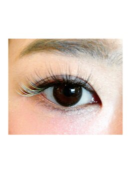 リリアン アイラッシュ(Liliane eyelash)/ポイントカラーエクステ ☆