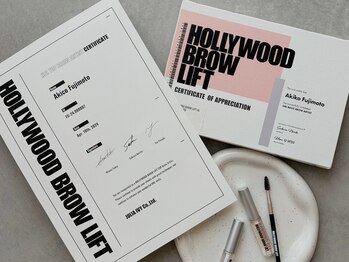 リア(Lia#803)/- TOP BROW ARTIST -