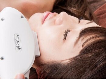 アールヨンマルハチ フェイスアンドアイ(R408.face&eye)の写真/お肌を傷めてしまう自己処理とはおさらば!お顔周りの脱毛で艶肌に★翌日のお化粧ノリの変化を実感して◎
