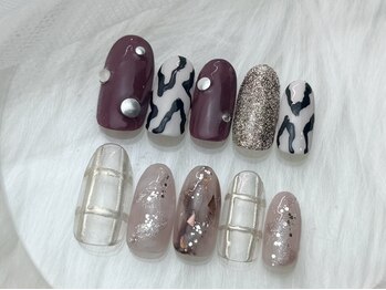 フローレスネイル 新宿店(FlawlessNail)の写真/豊富なデザインサンプルをご用意♪最旬トレンド≪オフ込☆定額アートコース￥7000/￥7500/￥7800