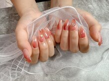 プティルアナネイルバイビュー(Petit Luana.N by V.I.E.W)/桃ネイル