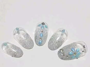 季節に合わせた5990円定額アート