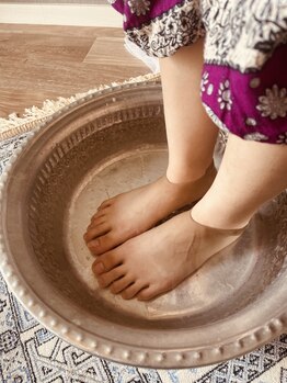 キーナ(Kiina)の写真/全メニュー暖かい飲み物と足湯付き♪タイ古式のリラックス空間でとことん癒されながら,溜まった疲れを解消!