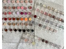&co.nailの雰囲気(大人ナチュラルの豊富なカラー)