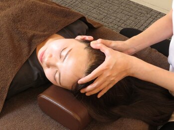 広島整体院 アンド 美容鍼/頭蓋骨矯正[美容鍼/頭痛/肩こり]