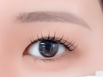 サインポスト ふじみ野店(sign post)の写真/初めての眉・まつげも安心。相談しながら自然な目元へ