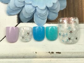 ホワイトホロ　フットネイル