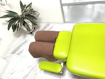 多摩平バランス整骨院/施術専用ベッド