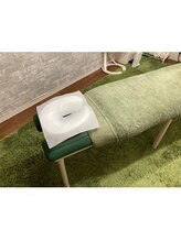 椎名亮 整体院/まつげパーマをつぶさない枕使用