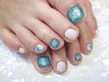 レアレアネイル(Lealeanail)の写真/サンダルの季節到来!足元までお洒落に抜かりなく。【フットバス付☆シンプルデザイン¥7500】で足先美人に♪