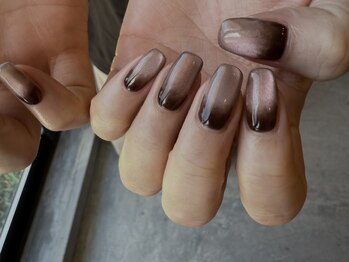 カリスティ(Kallisti)の写真/洗練されたシンプルデザインをご提案いたします。肌に馴染む【スキンネイル】メニューも新たにご用意。