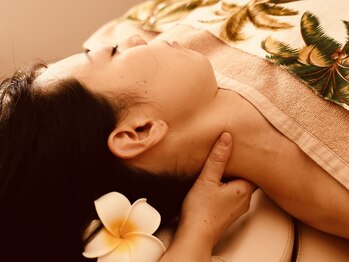 ハワイアンフォレストSpa 京都烏丸御池店/首肩こりリンパアプローチ