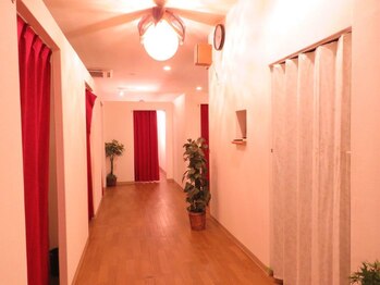 らくほう中野リラクゼーションサロン/施術の後は、お茶のサービス