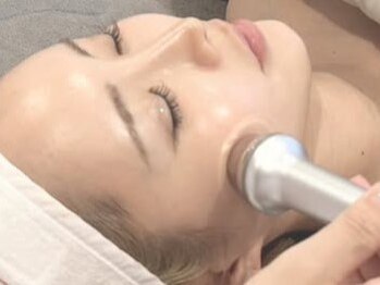 ミヨン(Miyong)の写真/【フェイスラインをシャープに】ウルトラリフトアップ120分◇たるみ改善で若々しい印象に導きます♪