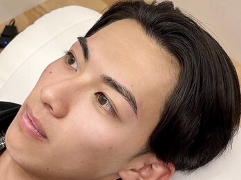 チャームアイ 姫路店(charm ai)の写真/【男性のお客様も大歓迎！】第一印象が決まる眉毛のケアで学校や職場、プライベートでも好印象間違いなし♪