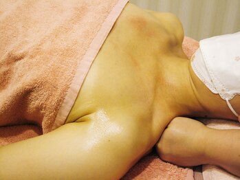 癒し処 ゆらぎ 神戸三宮駅前/アロマオイルマッサージ/リンパ