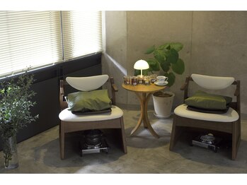 リリーグラス(Lily glass)/よもし蒸しのスペース