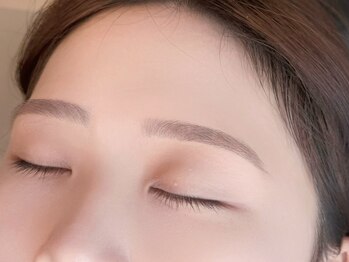 ジュディベル(JudiBelle)の写真/眉の形が整うだけで顔全体の印象がぐっと垢抜け◎眉×まつ毛で印象チェンジトータルで整う目元専門サロン★