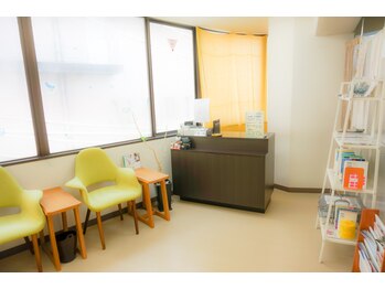 げんきくん鍼灸院/受付風景