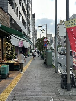 ストレッチブル 根津店(Stretchble)/3、道路を真っ直ぐ進む(不忍通り