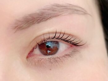 ブルー(blue)の写真/【まつ毛に優しいまつげパーマ♪】朝のメイクの時短にも◎自まつ毛を活かしながらナチュラル＆目力UPへ♪