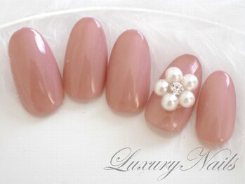 ラグジュアリー ネイルズ(Luxury Nails)/パールビジューcollection