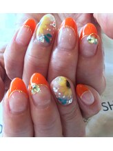 トータルサロン 白べぇーっ プラス/ひまわりネイル