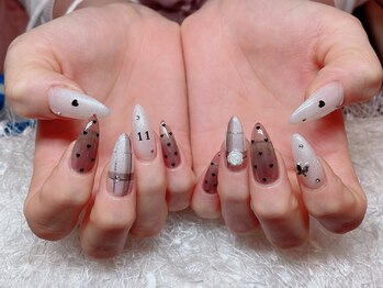 レアネイル 新宿(le'a nail)/黒チェックデザイン