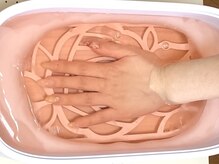 クロワ(croix)の雰囲気（じんわり温感もちもち保湿パラフィンパックでハンドエステ）