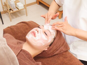 スリージー/脳洗浄施術(洗顔)