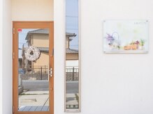 お肌のここちの雰囲気（中は広々とした完全個室で誰にも気兼ねする事なく施術を満喫♪）