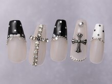 ジェミーネイル シンジュク(Jemiy nail shinjuku)/ドットフレンチクロム¥10480