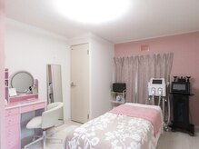 リラ(Lilas)の雰囲気（店内はゆったりして頂けるようにシンプルに）