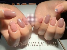 シェルネイル(COQUILLE NAIL)の雰囲気(シンプルかつパーツ付けします。)