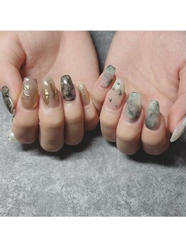 リブ(Lib)/ミラーアート/個性派ネイル