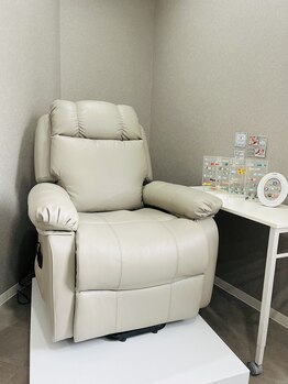 ネイルサロン メイプル(Nail Salon maple)/リクライニングフットチェア