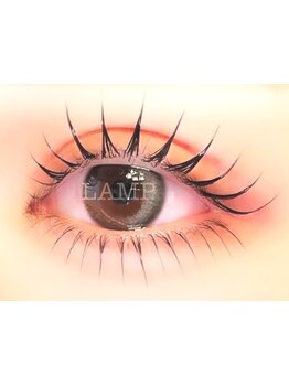 ナチュラル上品な目元にしたい