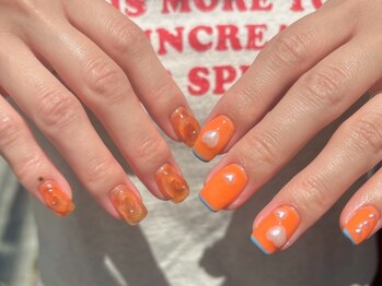ネイルサロン アイナ(NailSalon Aina)の写真/【初回オフ無料☆持ち込み120分コース¥9800】経験と実績のあるスタッフによる繊細なアートに圧倒！