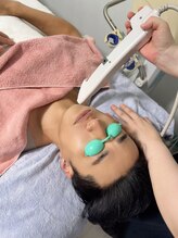 エクラ 六本木(eclat)/ニードレスでメンズも肌質改善