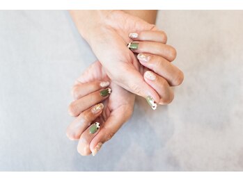 カシュカシュネイル(Cache Cache nail)/trend