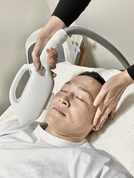 ブロンズ(Bronze)/ひげ脱毛