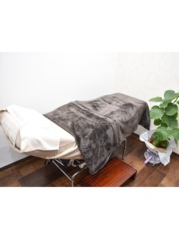 ゆったり空間で施術が受けられるサロン