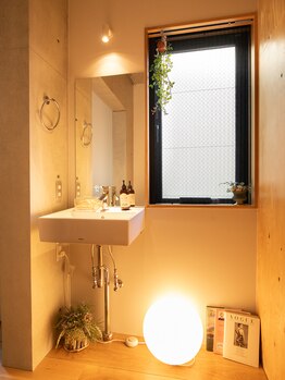 アンドユクス 国分寺(&uks)/洗練された洗面台