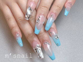 ブルー×ビジューネイル