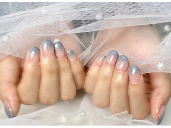 淡色ブルーグラデーション