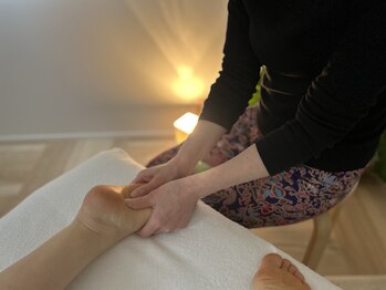 ～まどろみ～タイ古式・よもぎ蒸し/足腰疲れ全身にフットリフレ◎