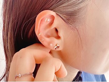 リトル リトラ(Little littla)の写真/今話題沸騰中の耳つぼジュエリー☆ついにメニュー化！耳つぼを刺激して身体の不調やダイエットもサポート♪