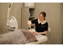 アム バイ オーキッド 代々木公園(UM by ORCHID)/ニキビ改善・シミ改善・毛穴